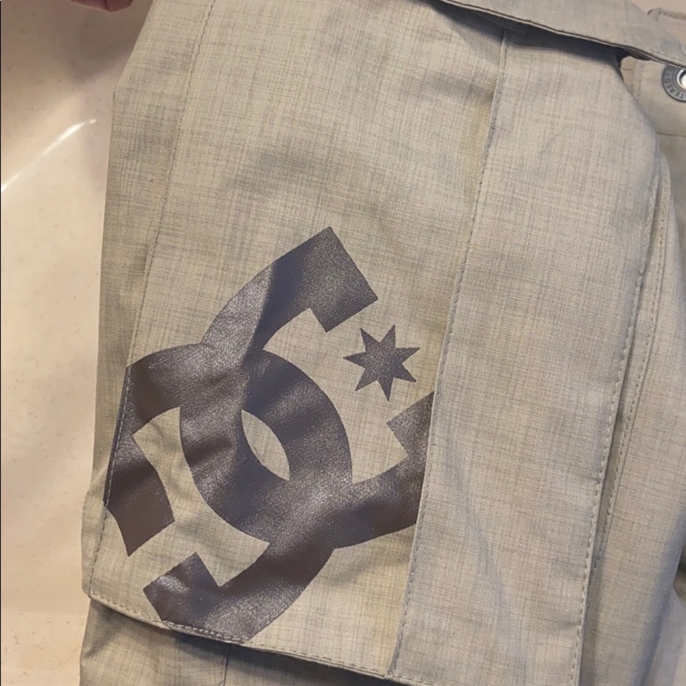 Men’s DC snowboard pants